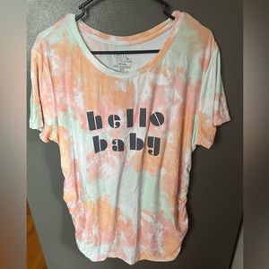 Women’s Time & Tru maternity shirt. Size XL.